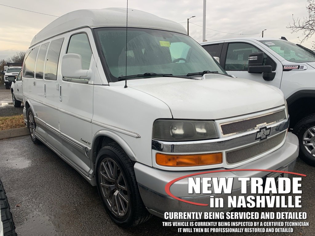 2014 Chevrolet Express Passenger LS's photo