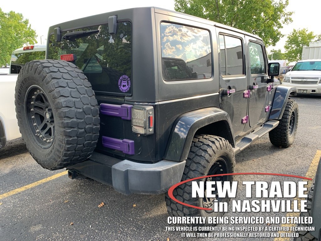2017 Jeep Wrangler Unlimited Sahara photo 4