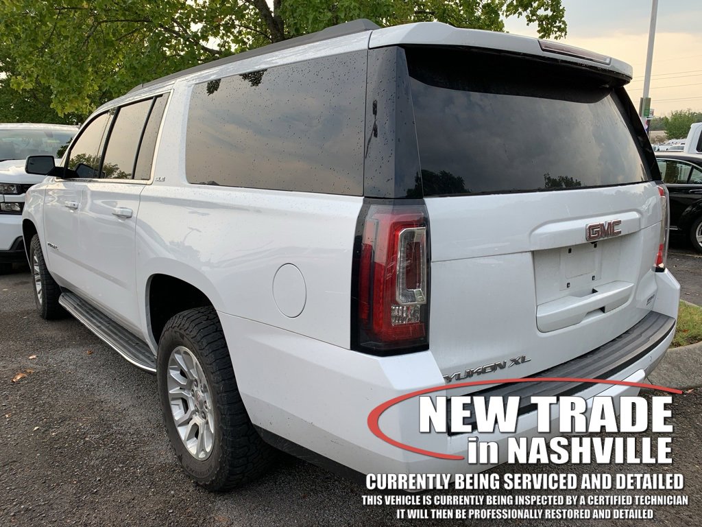 2019 Gmc Yukon XL SLE photo 3