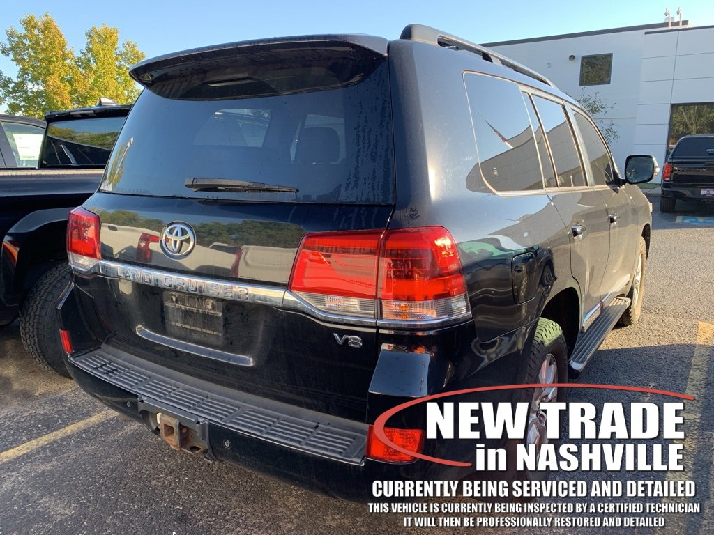 2016 Toyota Land Cruiser photo 4