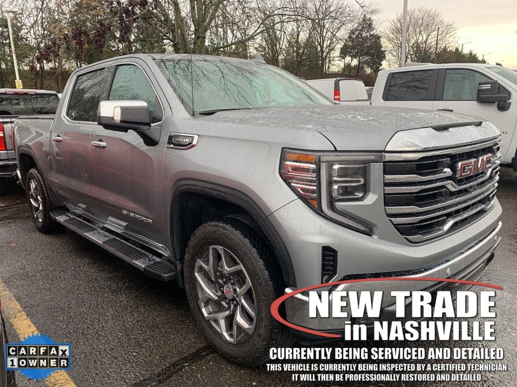 2024 GMC Sierra 1500 SLT's photo