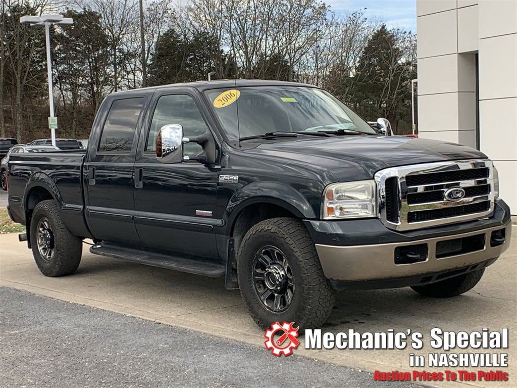 2006 Ford F-250 Super Duty XL's photo