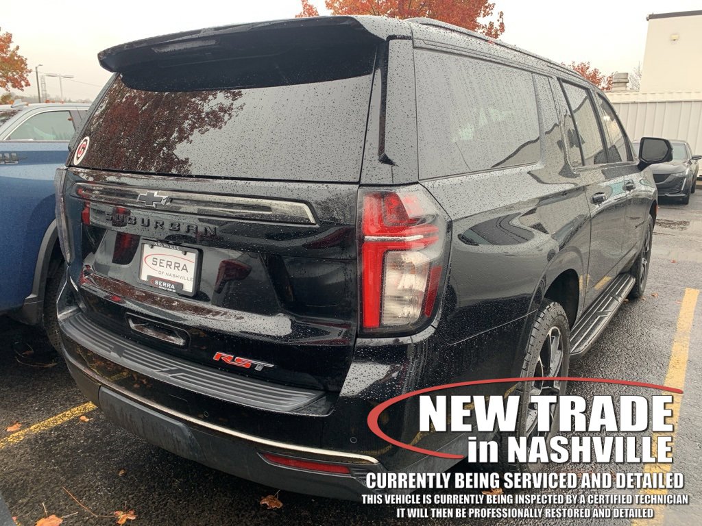 2021 Chevrolet Suburban RST photo 3