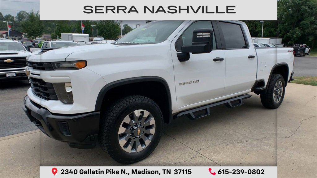 2024 Chevrolet Silverado 2500HD Custom photo 4