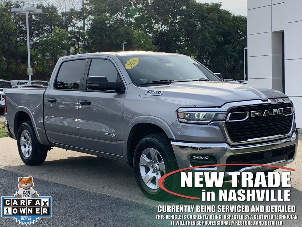 2025 RAM 1500 Big Horn/Lone Star 4x4 Crew Cab 5'7's photo
