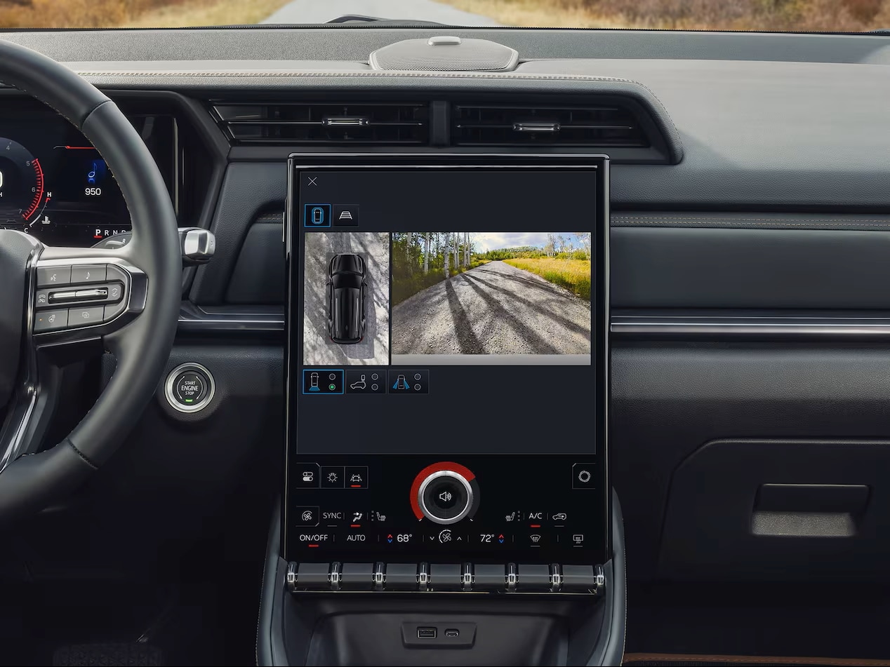  Easily navigate tight parking lots with up to 8 available camera views—featuring HD Surround Vision and Rear Camera Mirror for enhanced awareness.