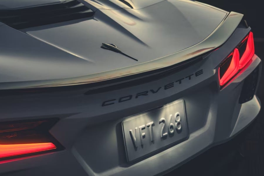 Stingray rear-wheel drive launch with 495 HP V8