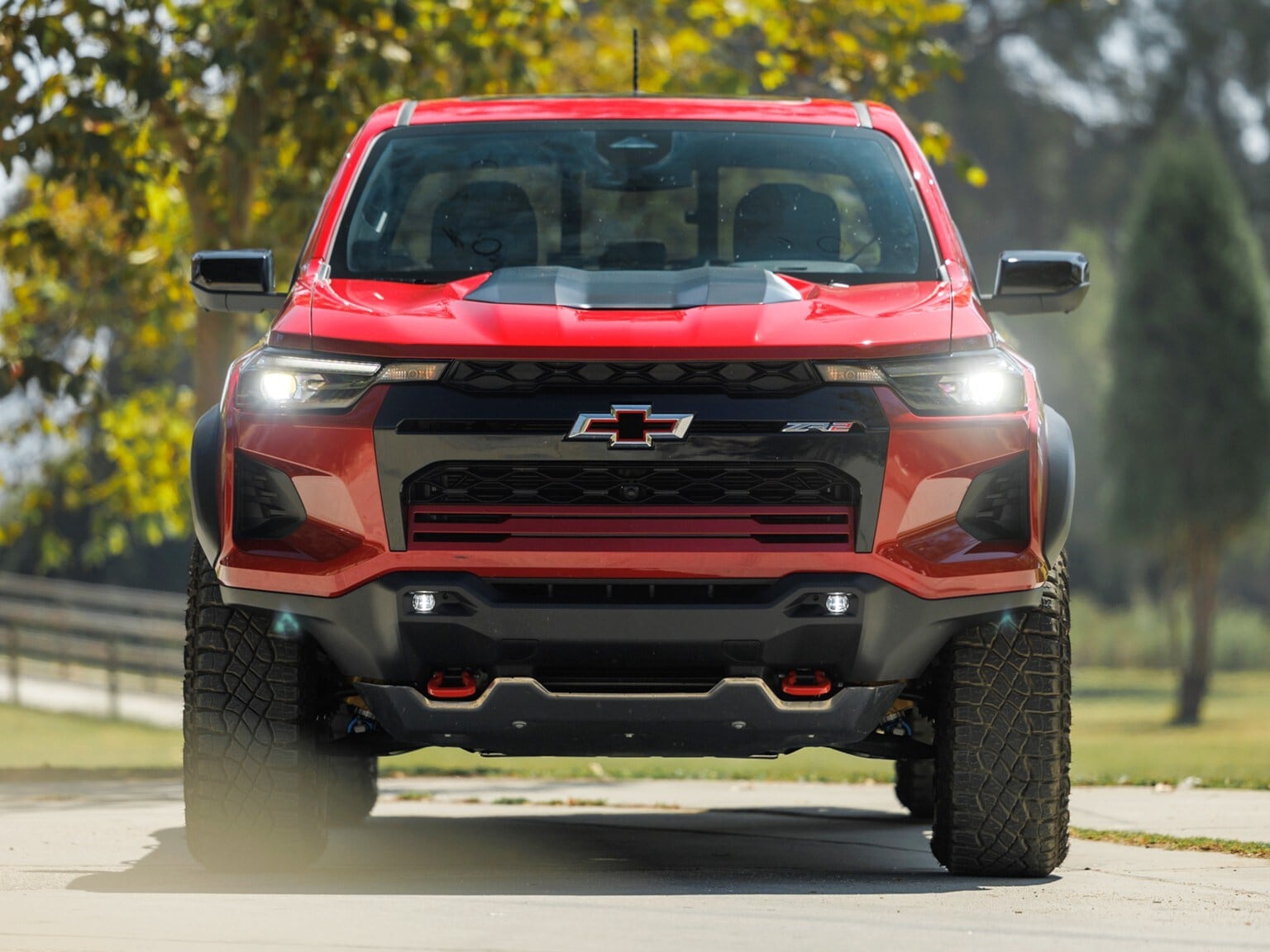 Front view of grille and headlights of the 2026 Colorado