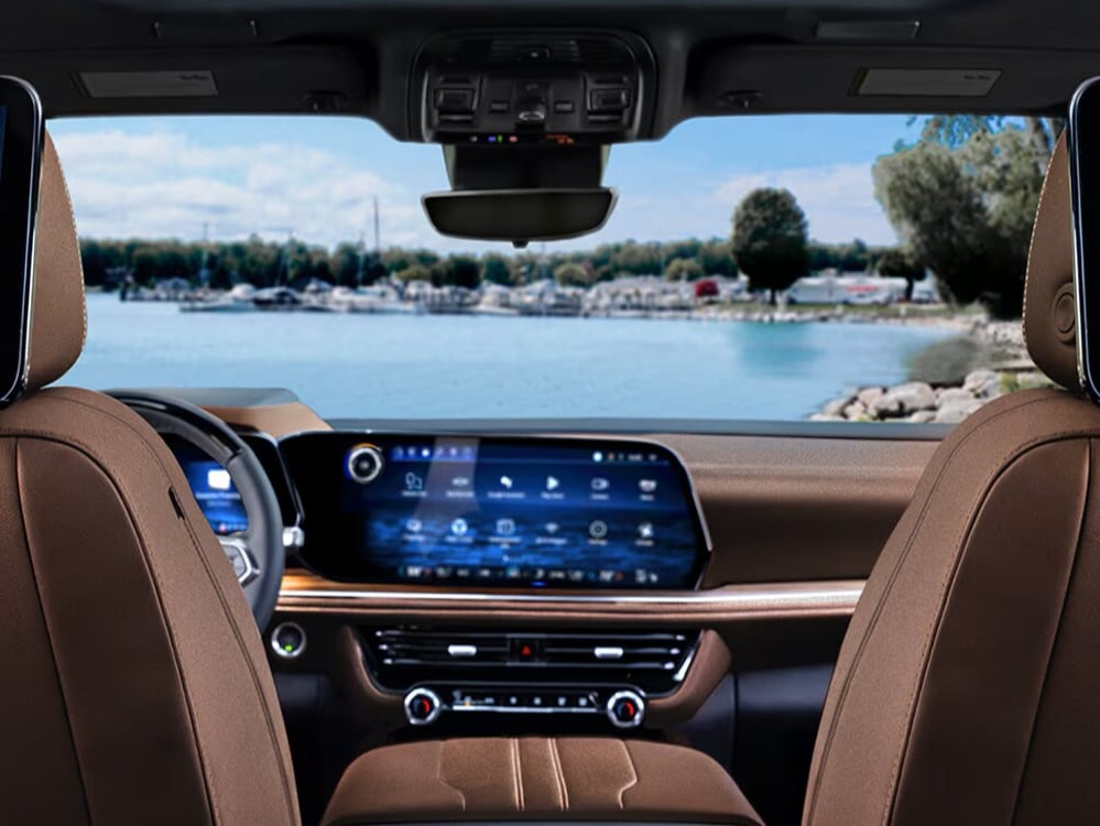  Chevrolet Tahoe featuring rear entertainment system