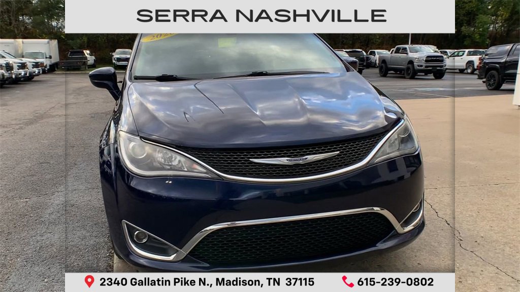 2020 Chrysler Pacifica Touring L photo 3