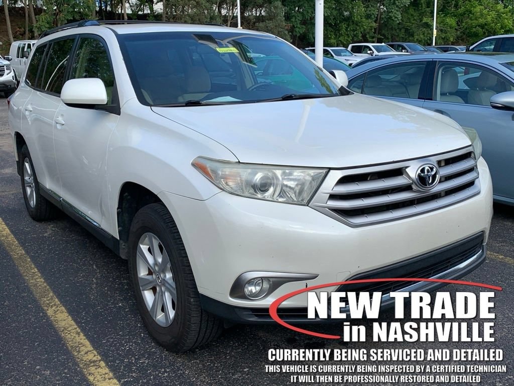 2013 Toyota Highlander Plus V6's photo