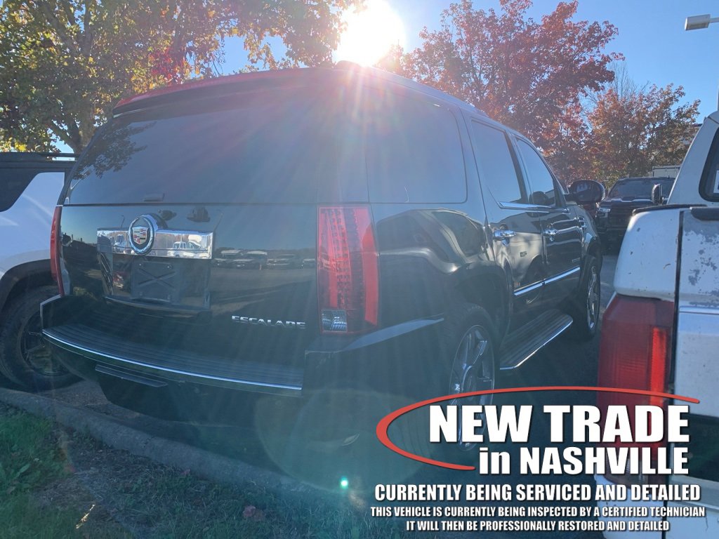 2014 Cadillac Escalade Luxury photo 4