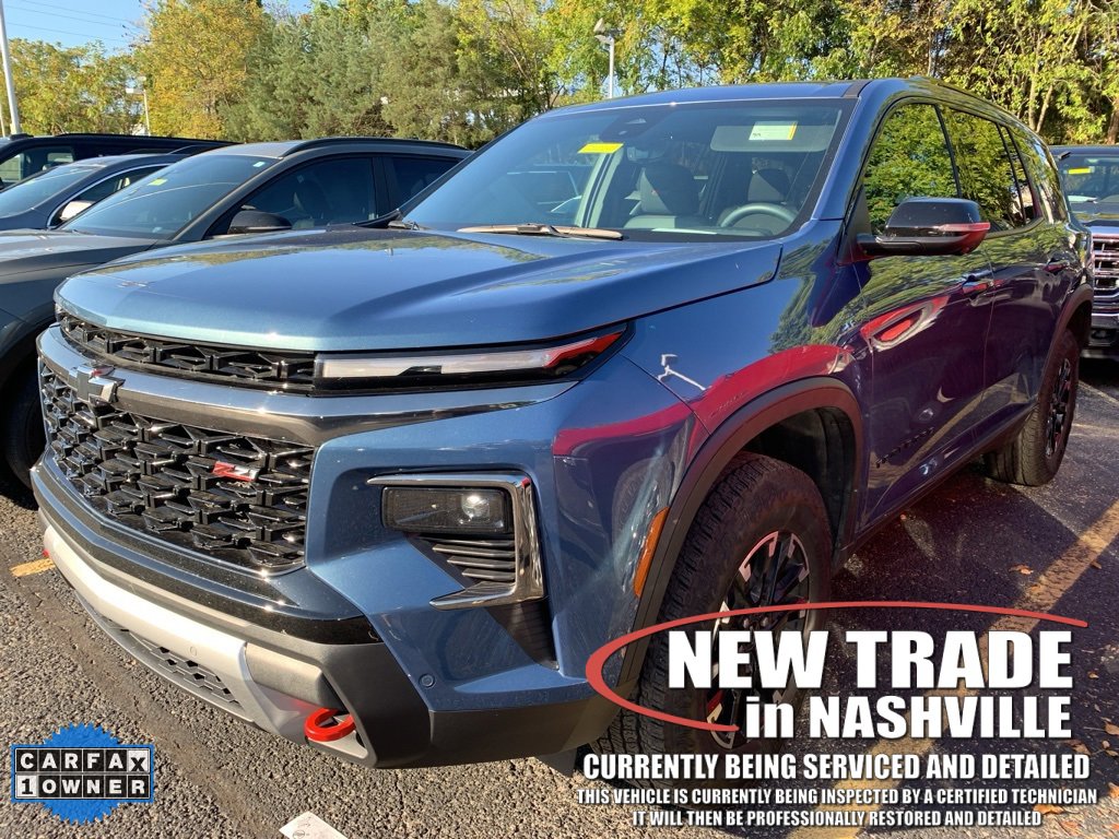 2024 Chevrolet Traverse Z71 photo 2