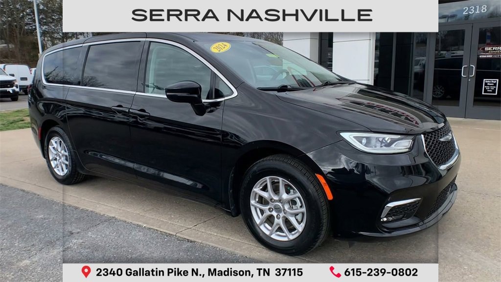 Used 2024 Chrysler Pacifica Touring L Van Passenger Van