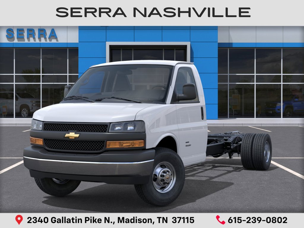 2026 Chevrolet Express Cutaway Base - Photo 6