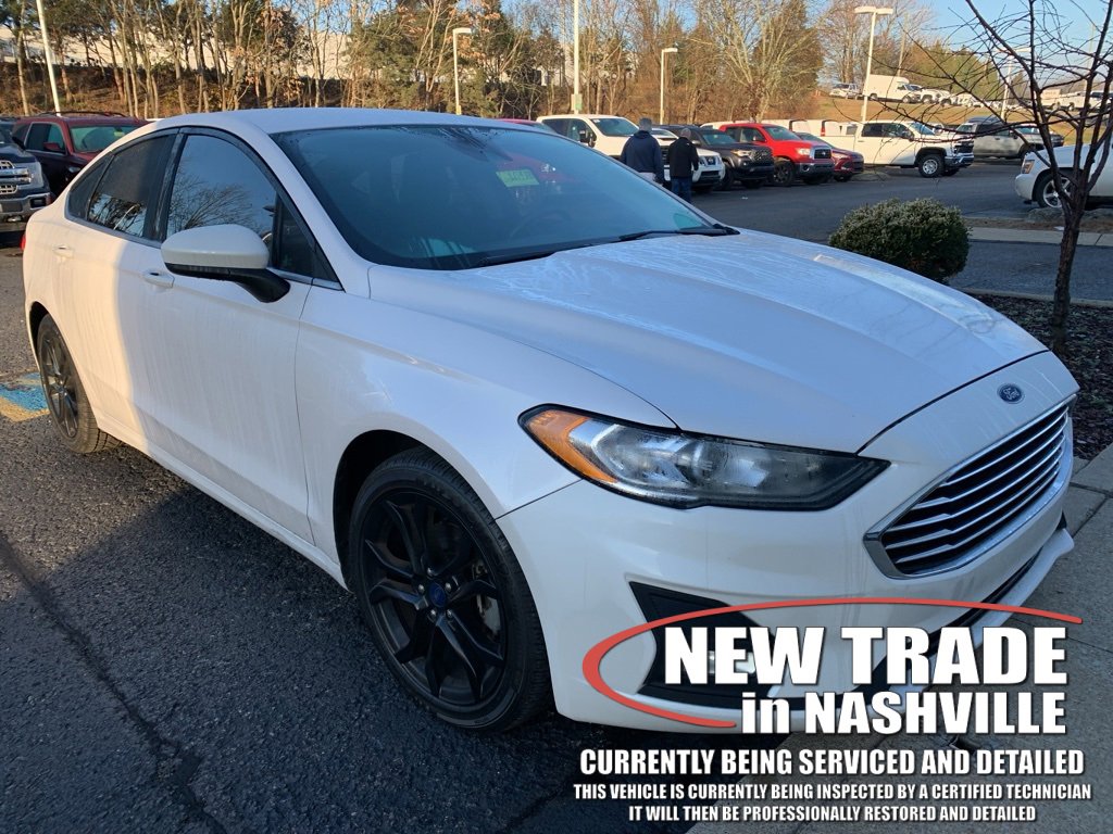 2020 Ford Fusion SE's photo