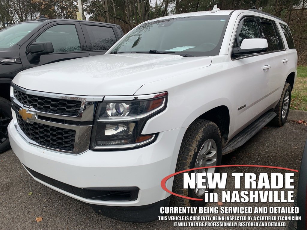 2017 Chevrolet Tahoe LT photo 2