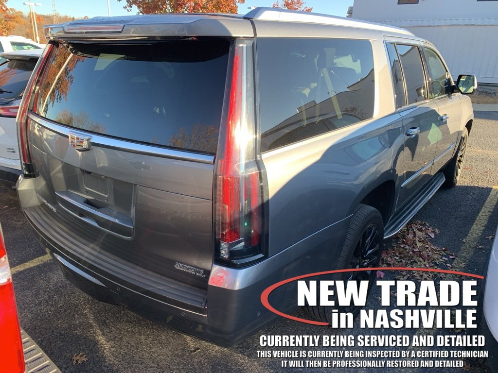 2019 Cadillac Escalade ESV Luxury photo 4