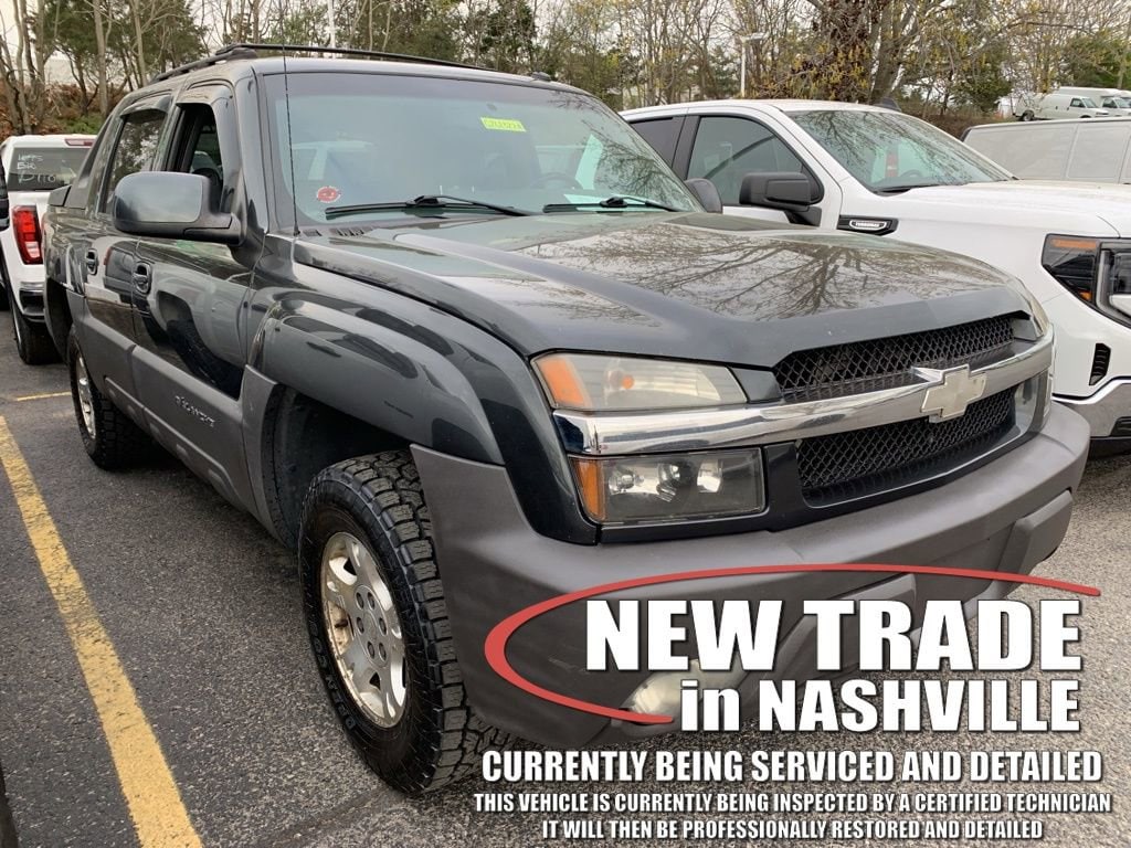 2003 Chevrolet Avalanche Base