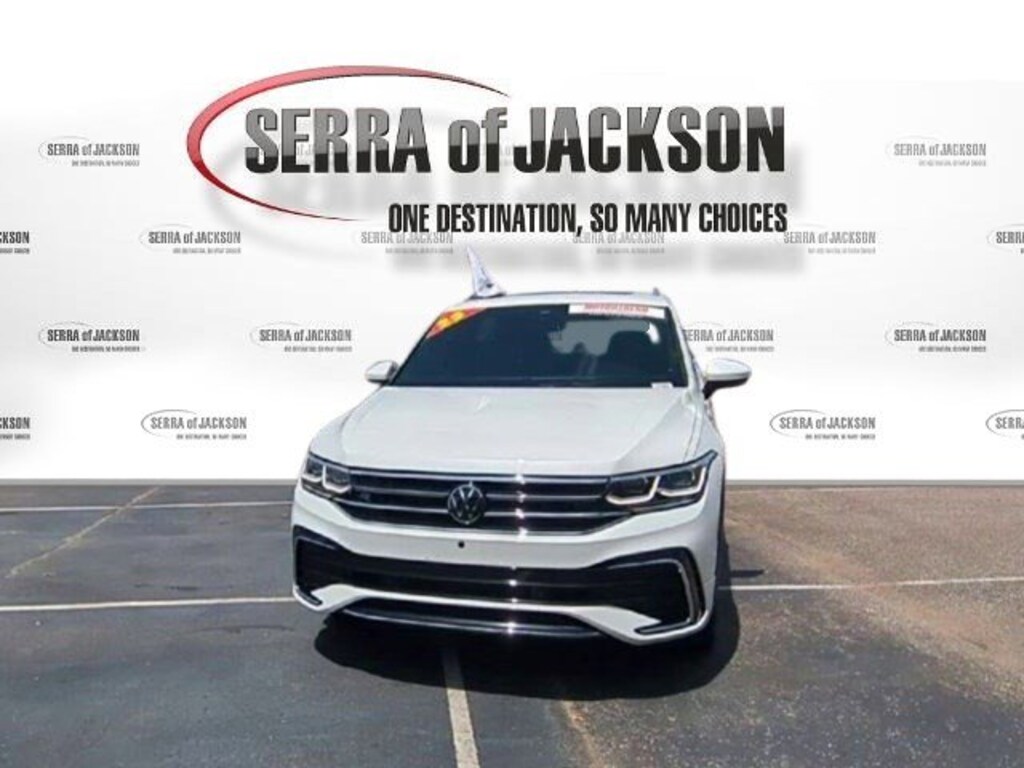 Used 2023 Volkswagen Tiguan SEL R-Line SUV