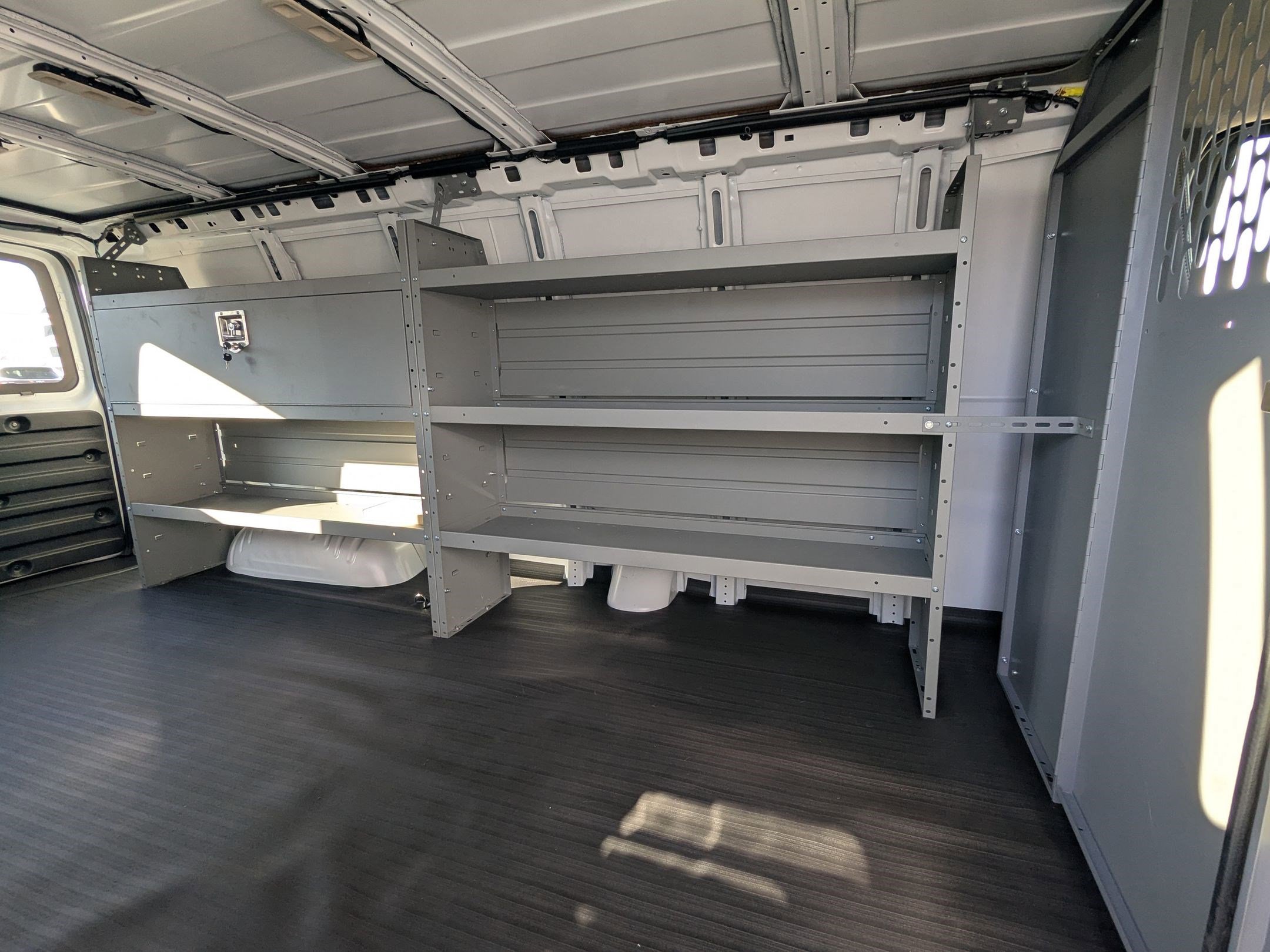 2025 Chevrolet Express Cargo Work Van - Photo 7