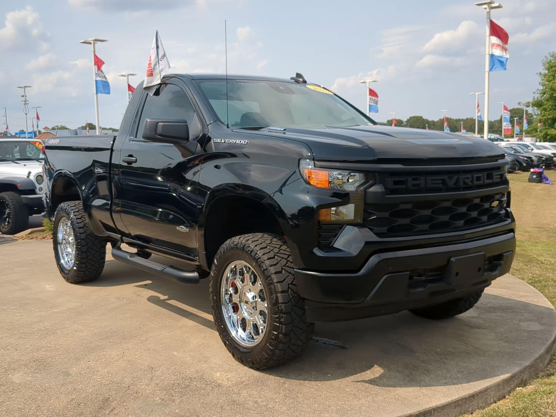 2025 Chevrolet Silverado 1500 Work Truck photo 2