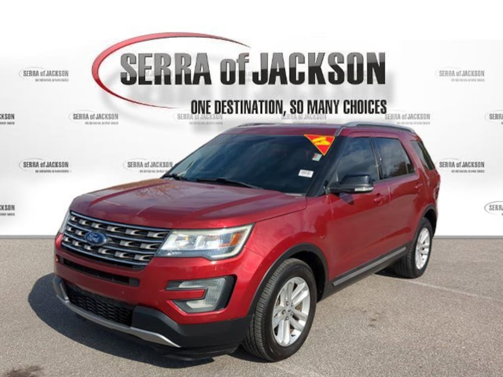 Used 2017 Ford Explorer XLT SUV