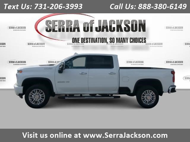 2023 Chevrolet Silverado HD High Country 4WD Crew Cab Standard Box's photo