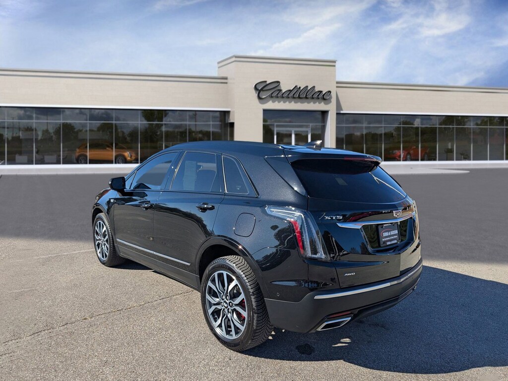 Used 2023 CADILLAC XT5 AWD Sport SUV
