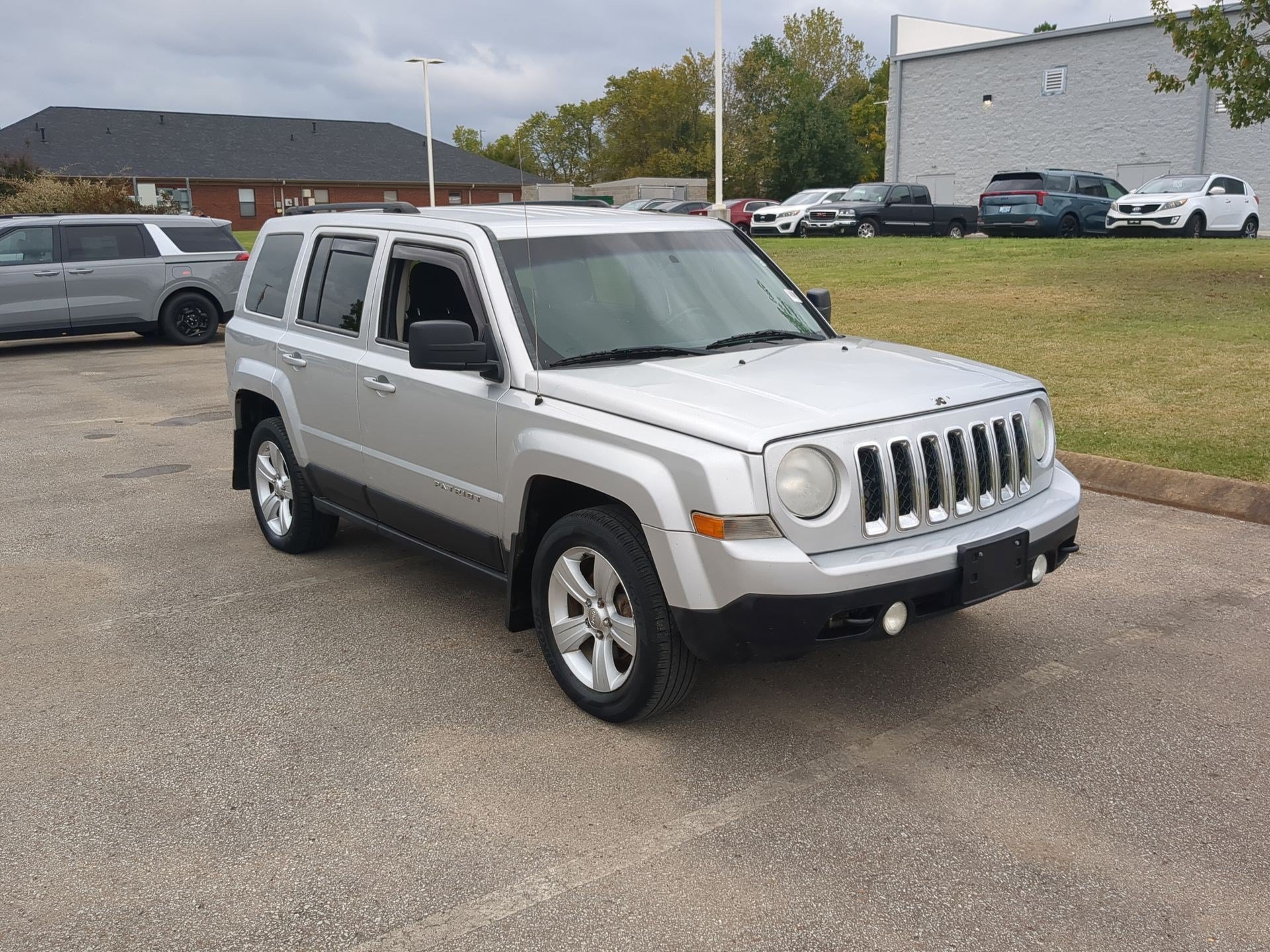 Used 2013 Jeep Patriot Latitude with VIN 1C4NJRFBXDD280525 for sale in Jackson, TN