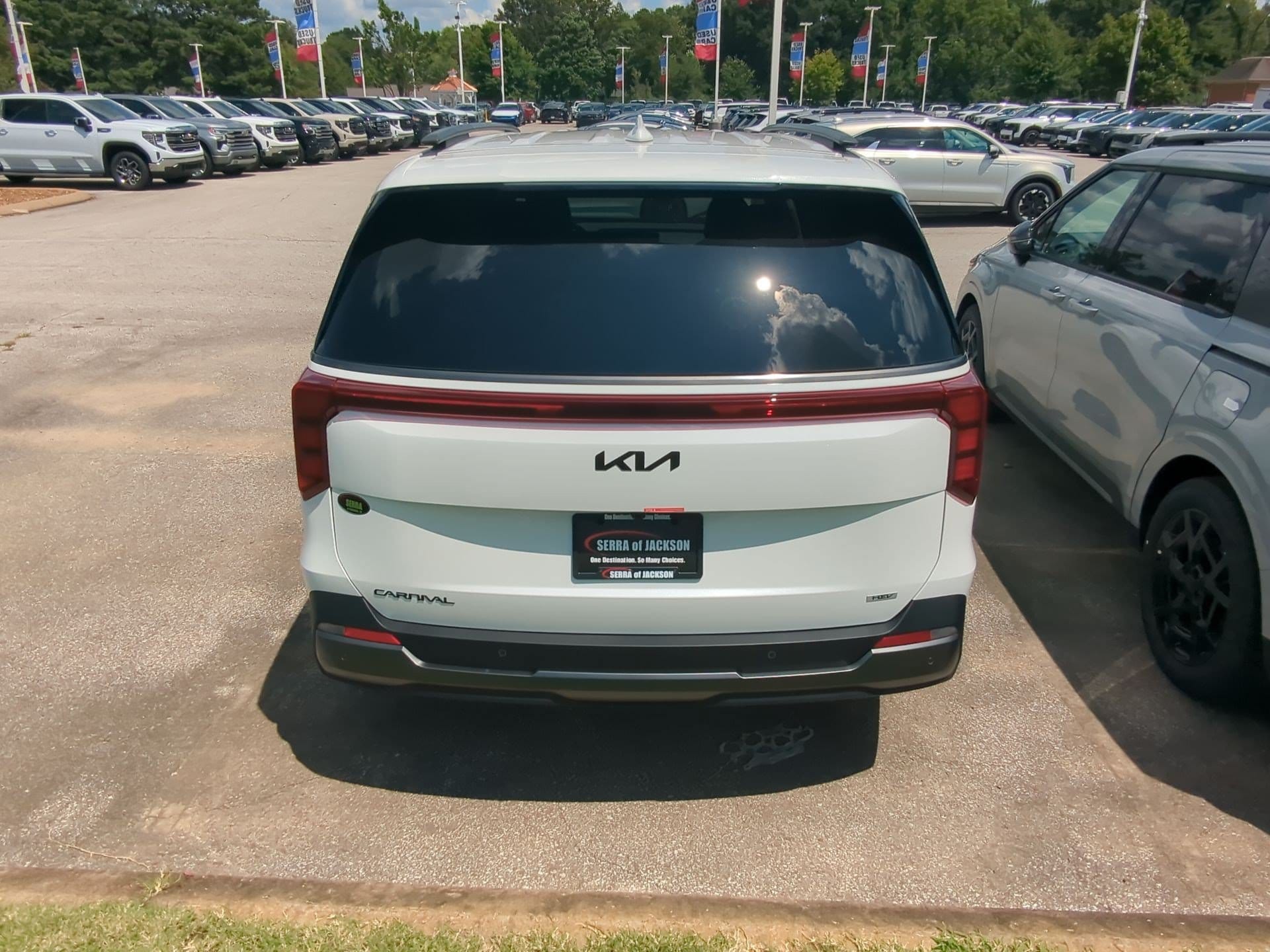2027 Kia Carnival SX - Photo 7