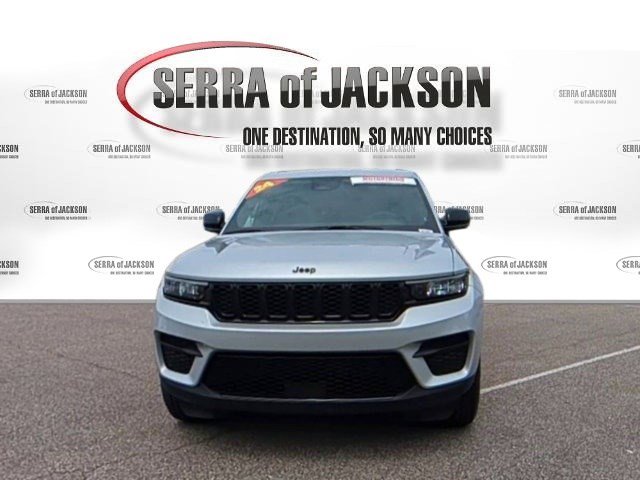 2024 Jeep Grand Cherokee Altitude X photo 3