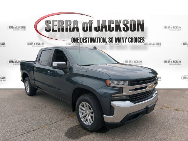 2020 Chevrolet Silverado 1500 LT photo 2