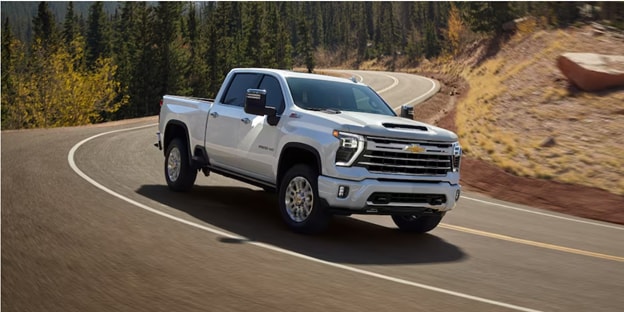 silverado%202500%20silver.png