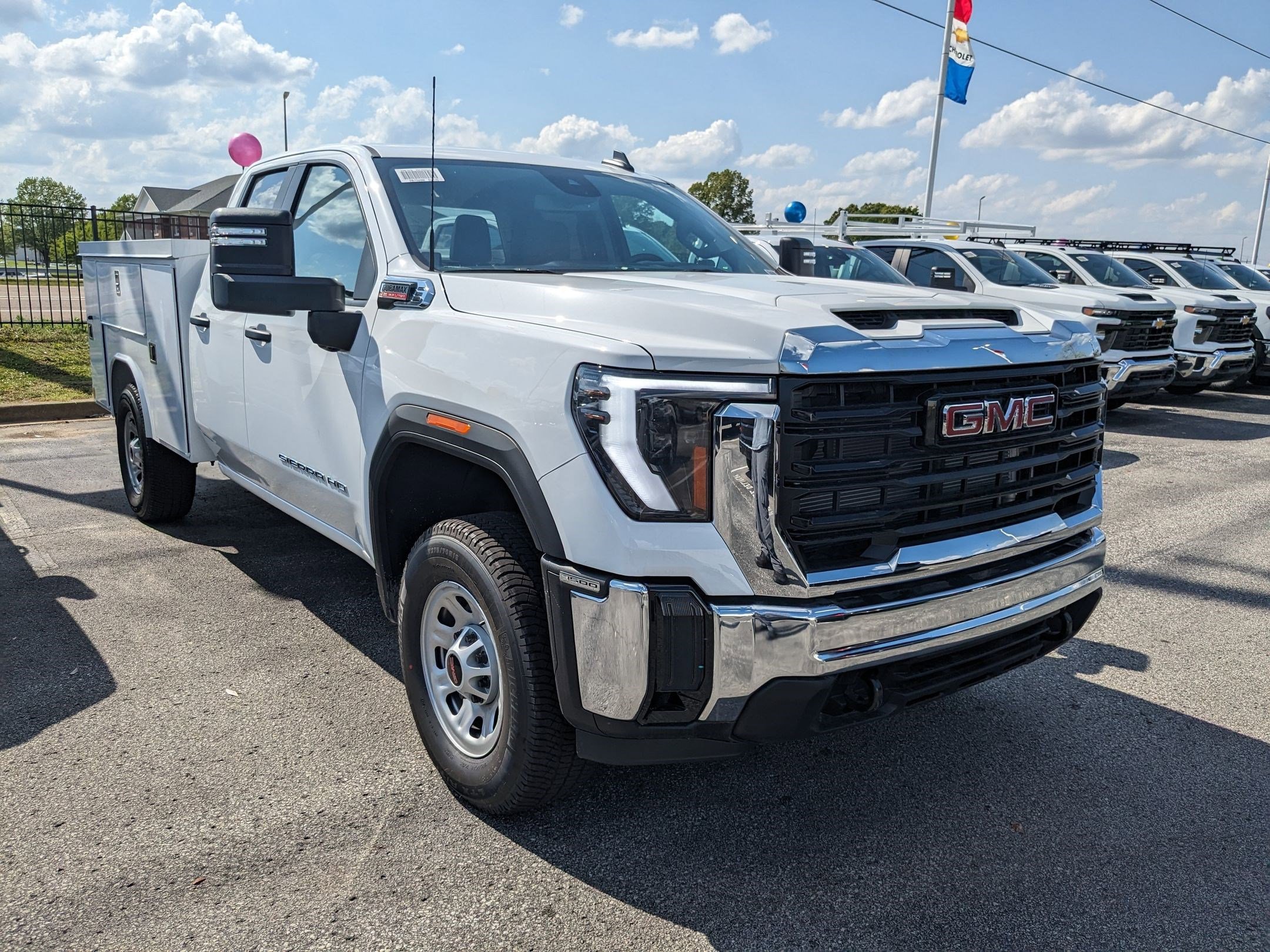 2025 Gmc Sierra 3500 HD Pro photo 2
