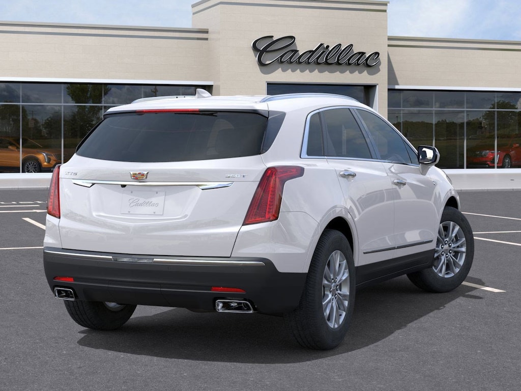 New 2025 CADILLAC XT5 FWD Luxury SUV