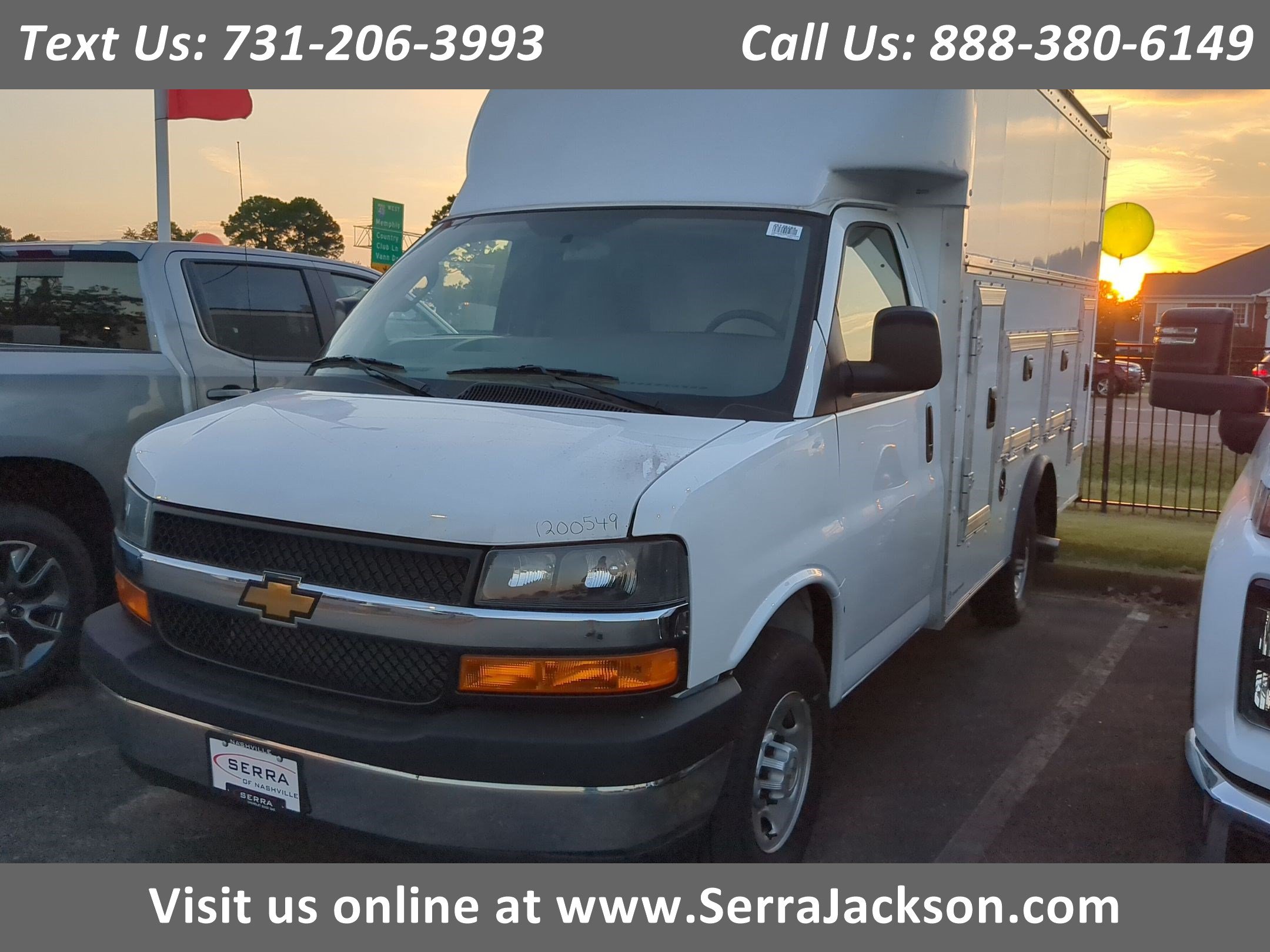 2025 Chevrolet Express Cutaway Base