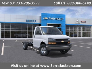 2025 Chevrolet Express Cutaway Express 3500 Truck