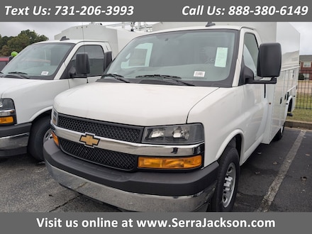 Clearance Used 2025 Chevrolet Express Cutaway Express 3500 Truck in Jackson, TN