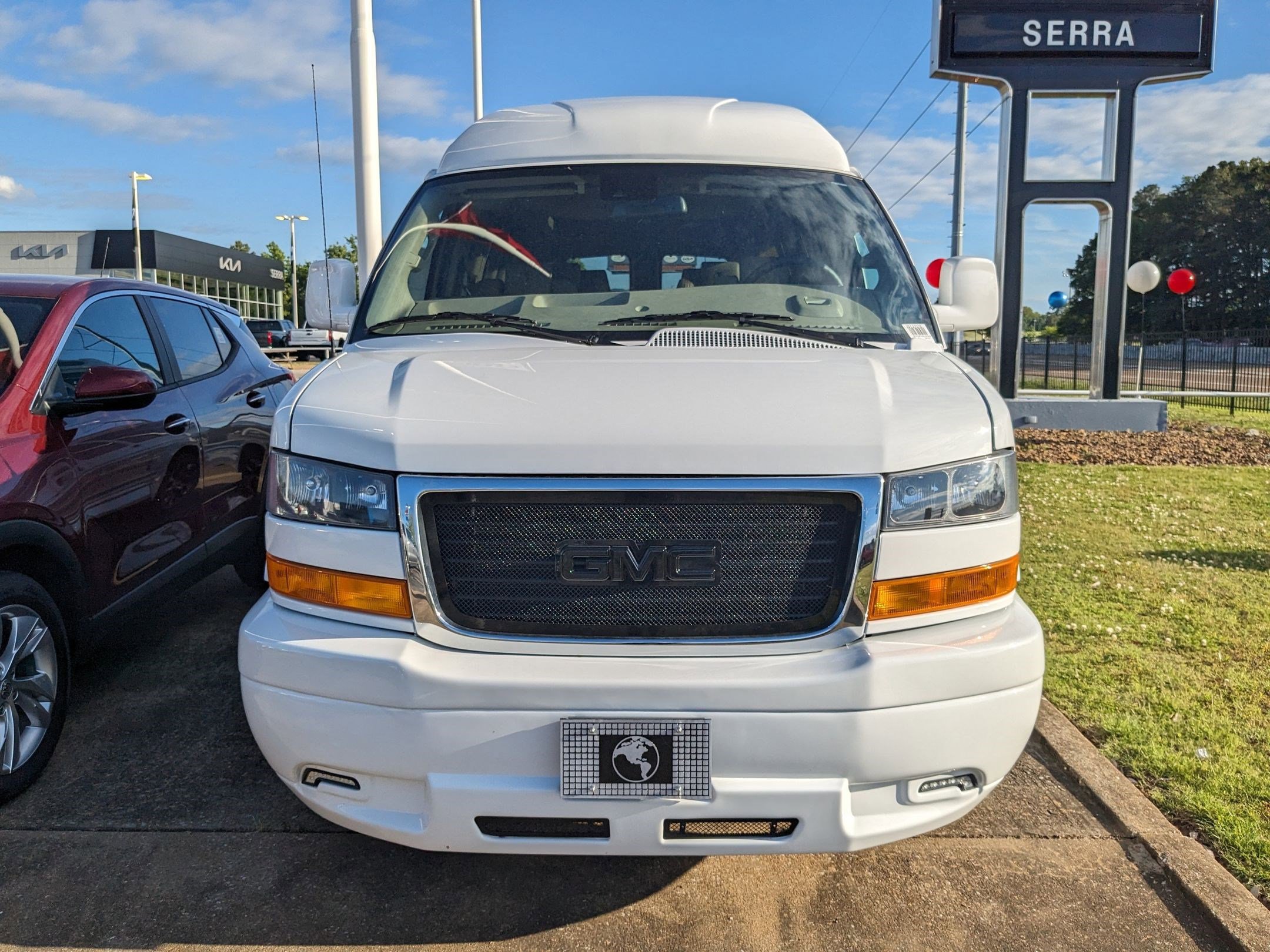 2025 Gmc Savana 2500 Cargo photo 2