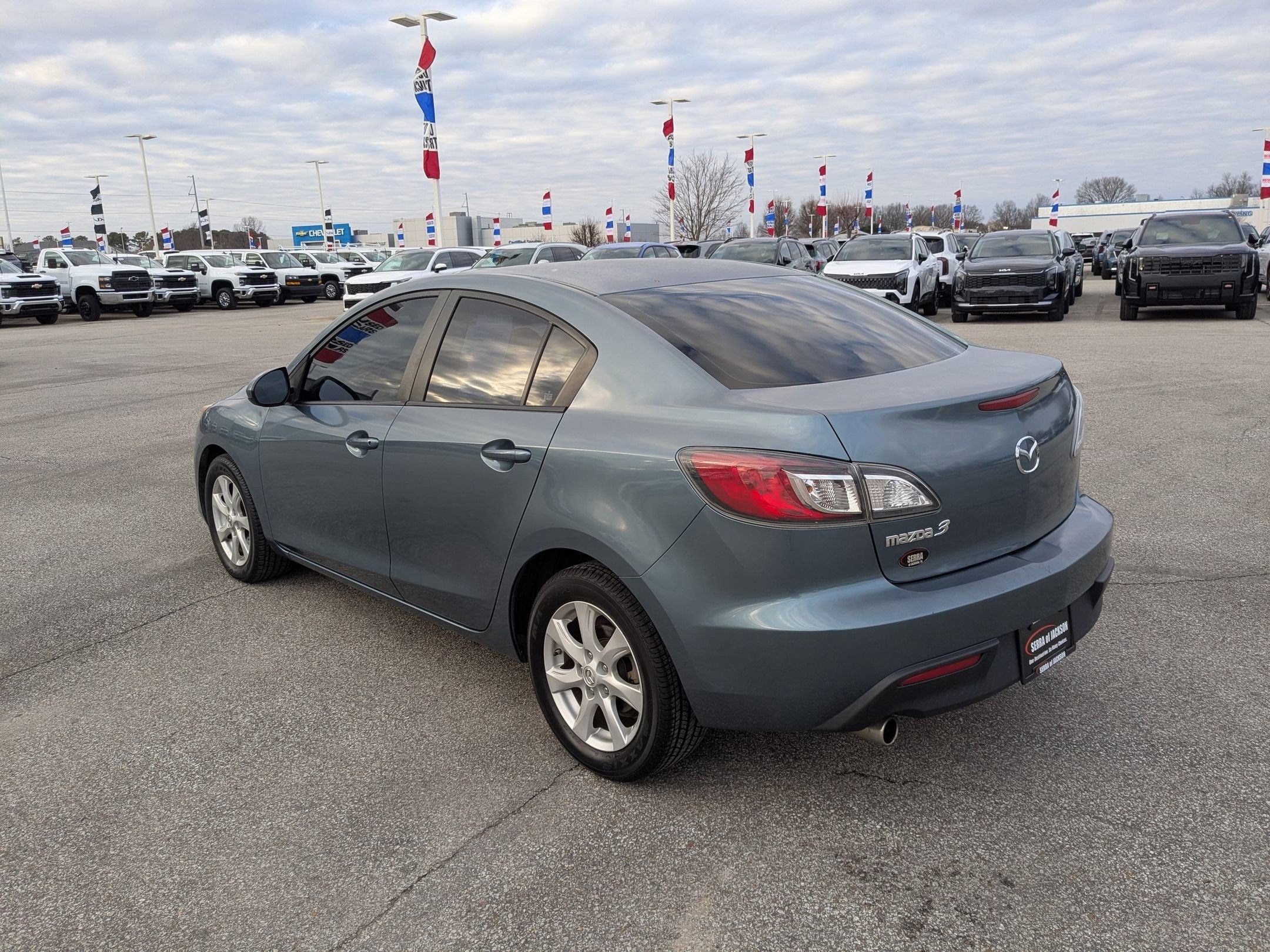 Used 2010 Mazda MAZDA3 i Touring with VIN JM1BL1SF3A1265367 for sale in Jackson, TN