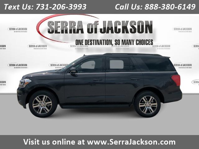 2024 Ford Expedition XLT's photo