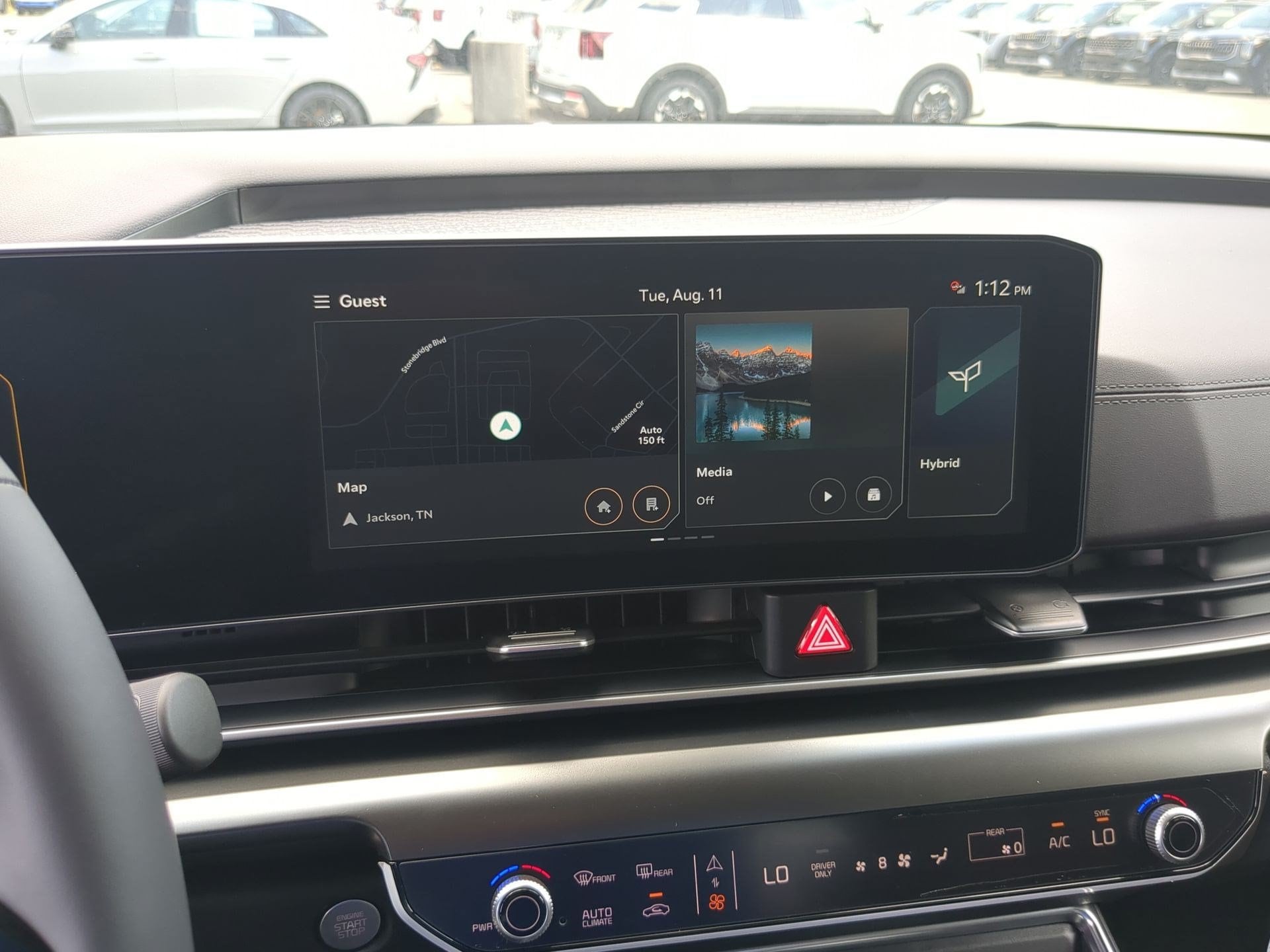 2027 Kia Carnival SX - Photo 15