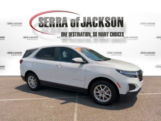 2024 Chevrolet Equinox LT photo 2