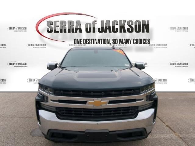 2020 Chevrolet Silverado 1500 LT photo 3