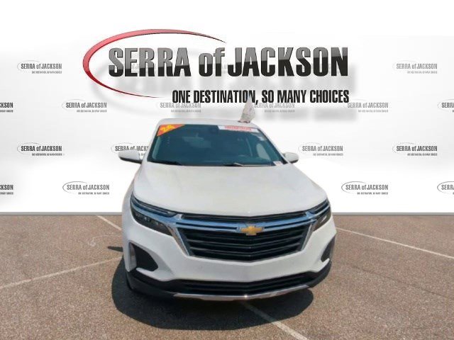 2024 Chevrolet Equinox LT photo 3