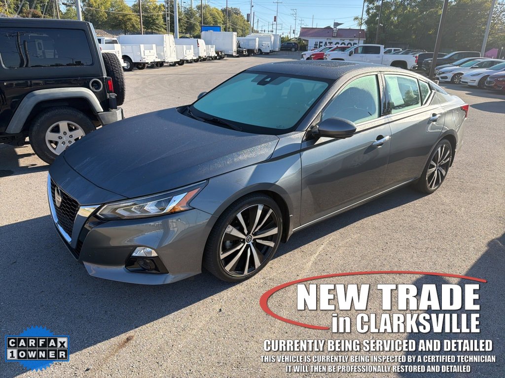 2020 Nissan Altima 2.5 Platinum photo 2