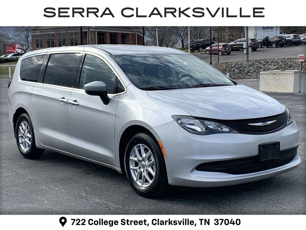2023 Chrysler Voyager LX