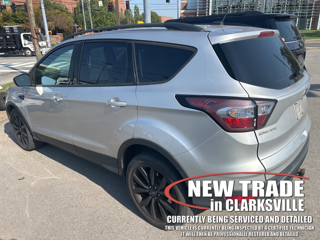 2017 Ford Escape Titanium photo 4