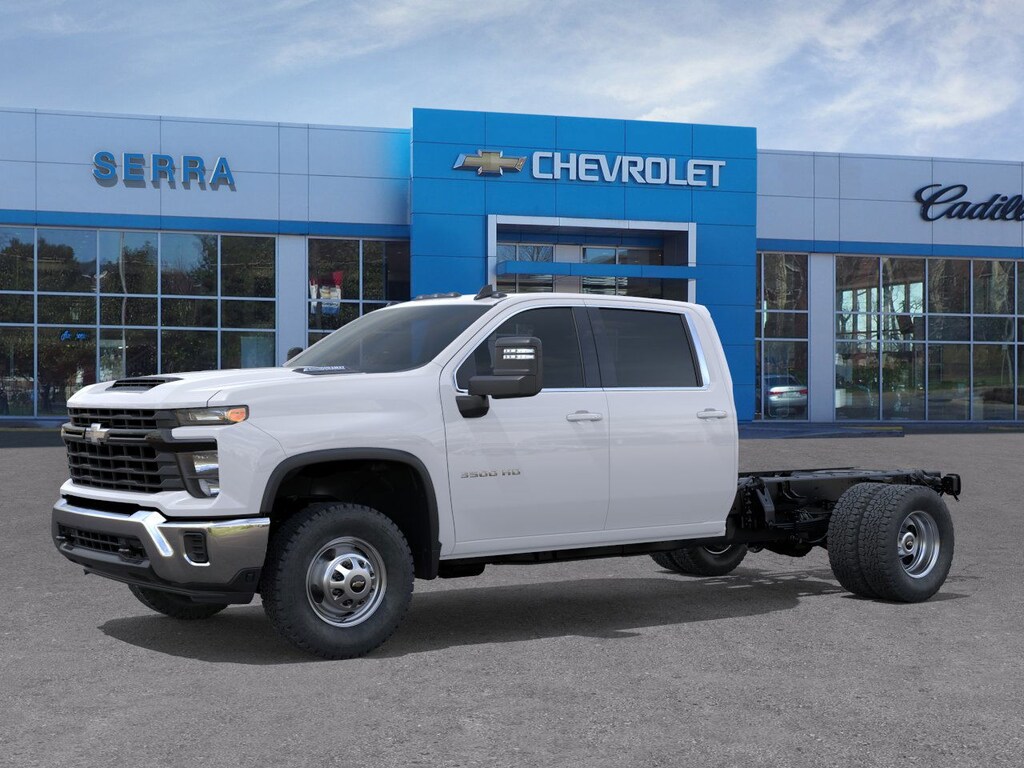 New 2025 Chevrolet Silverado 3500HD Chassis Work Truck Truck Crew Cab
